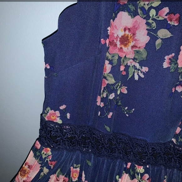 Floral Cutout Formal Dress - Picture 3 of 5